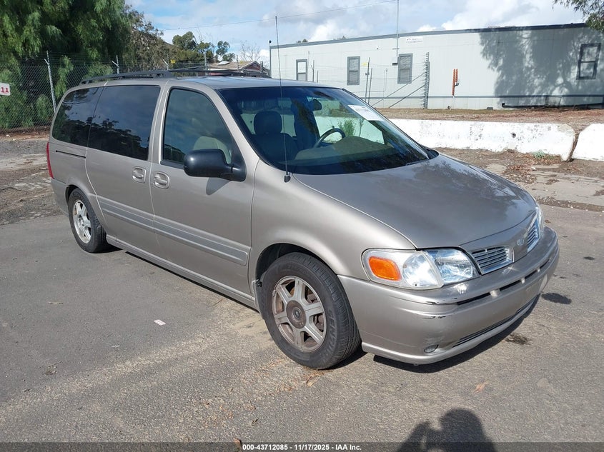 2002 OLDSMOBILE SILHOUETTE Gold VIN: 1GHDV03E42D186545