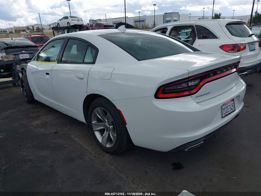 2C3CDXHGXGH235186 2016 DODGE CHARGER photo no. 3