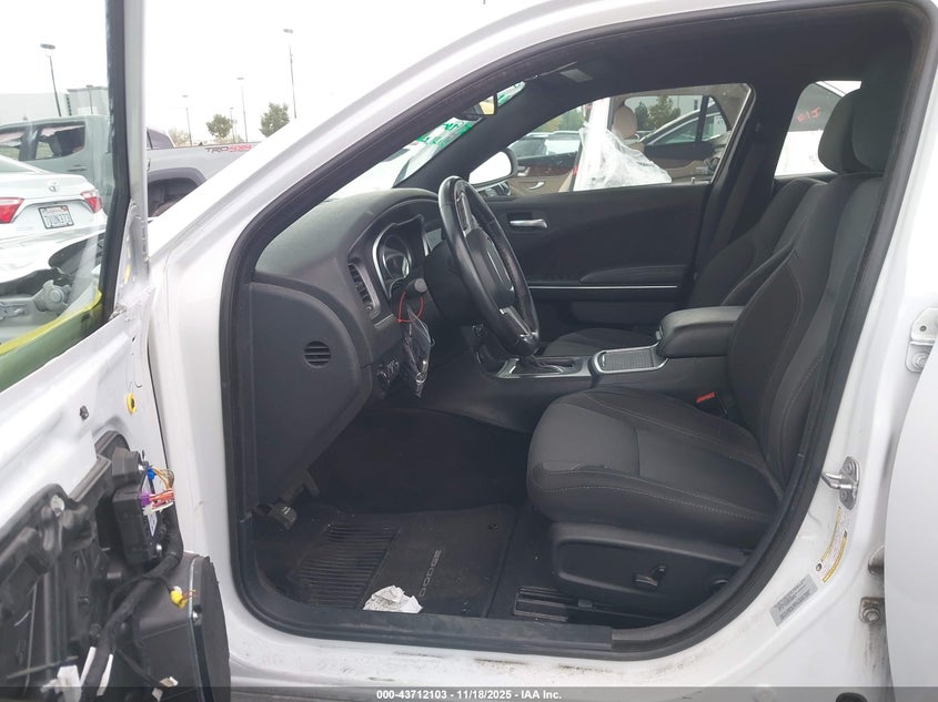 2C3CDXHGXGH235186 2016 DODGE CHARGER photo no. 5