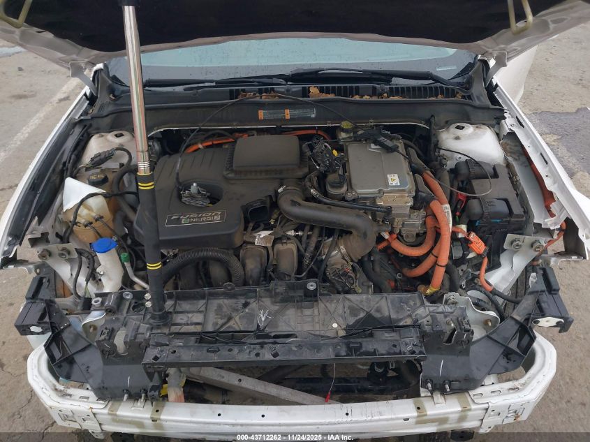 2017 Ford Fusion Energi Titanium VIN: 3FA6P0SU1HR201686 Lot: 43712262