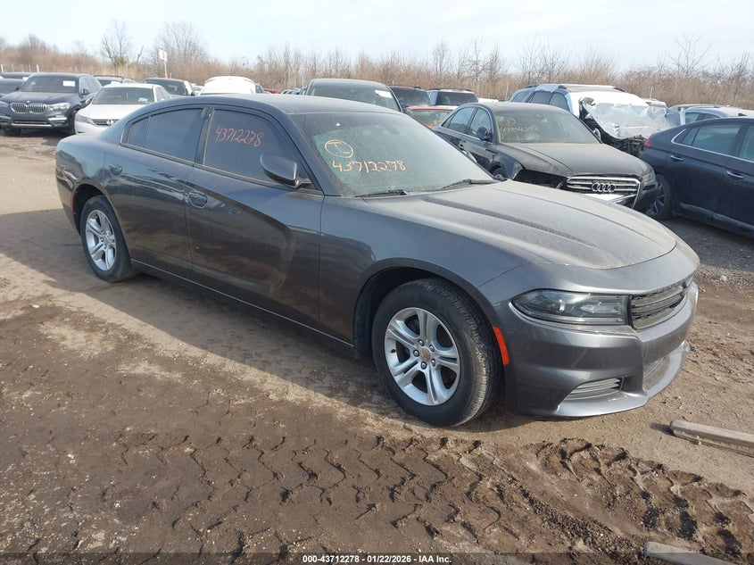Vin: 2c3cdxbg4kh724667, lot: 44207626, dodge charger sxt rwd 2019 img_1