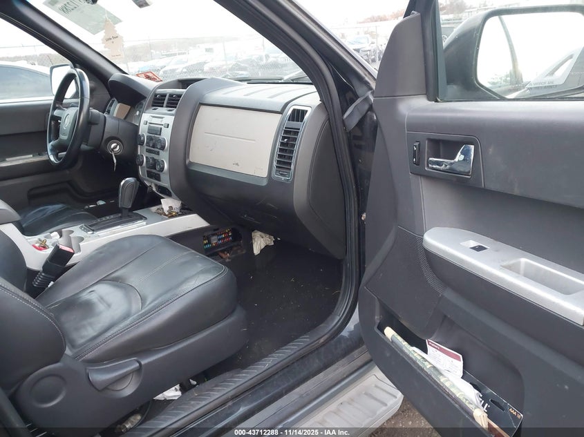 4M2CU97148KJ23055 2008 MERCURY MARINER photo no. 5