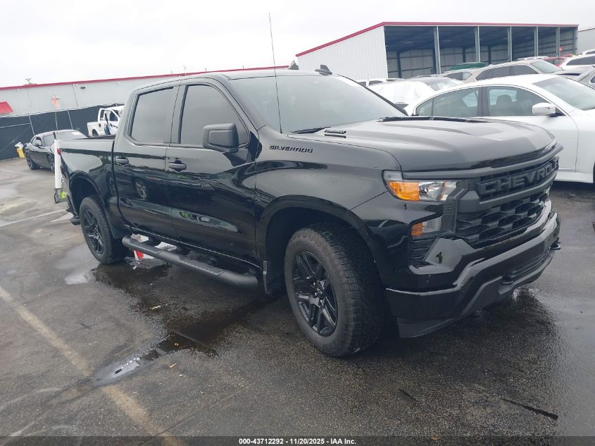 CHEVROLET SILVERADO 1500 2WD SHORT BED CUSTOM
