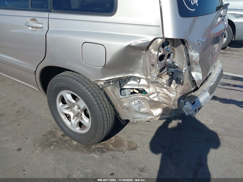 JTEGD21A670157821 2007 TOYOTA HIGHLANDER photo no. 6