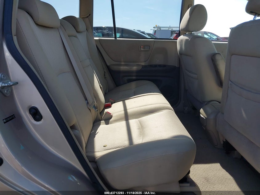 JTEGD21A670157821 2007 TOYOTA HIGHLANDER photo no. 8