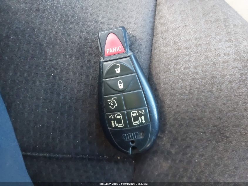 2013 Dodge Grand Caravan Sxt VIN: 2C4RDGCG5DR652668 Lot: 43712302