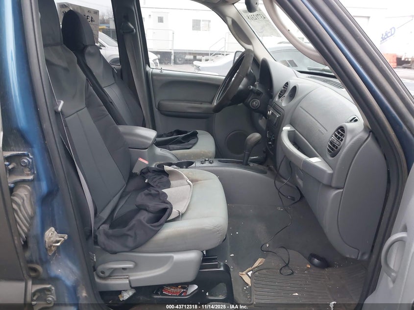 1J4GL48K06W150306 2006 JEEP LIBERTY (NORTH AMERICA) photo no. 5