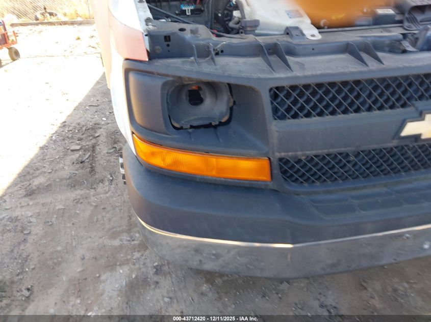 2014 Chevrolet Express Cutaway 3500 VIN: 1GB3G2BG6E1144477 Lot: 43712420