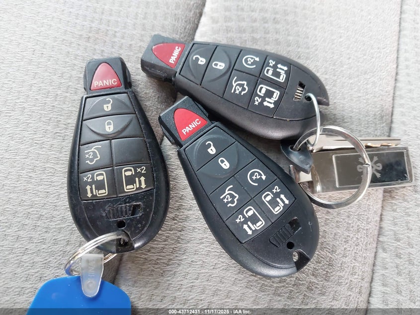 2014 Dodge Grand Caravan Sxt VIN: 2C4RDGCG0ER140527 Lot: 43712431