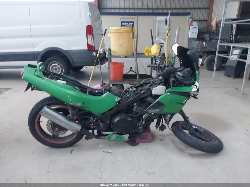 1999 Kawasaki Ex500 D VIN: JKAEXVD11XA048560 Lot: 43712459