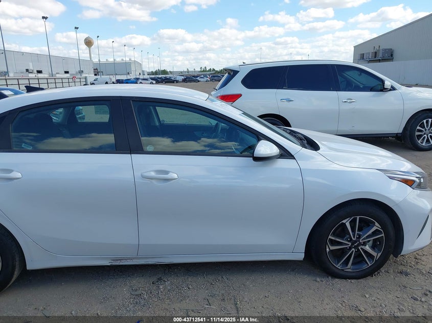 2024 Kia Forte Lxs VIN: 3KPF24AD6RE765764 Lot: 43712541