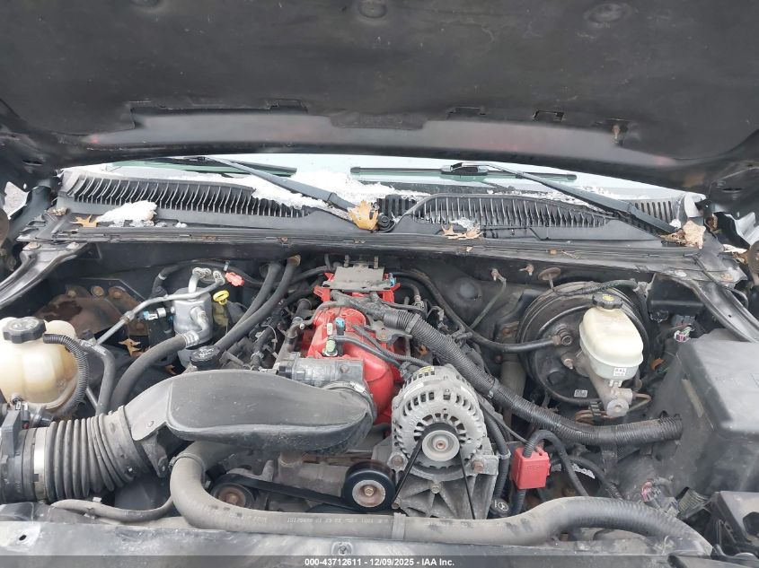 2005 Chevrolet Silverado 1500 Work Truck VIN: 2GCEC19T851277796 Lot: 43712611