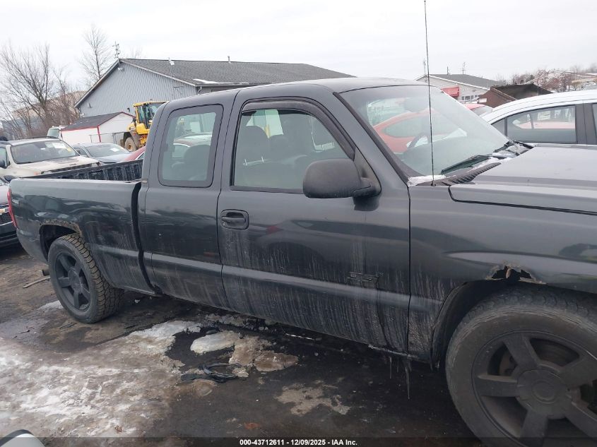 2005 Chevrolet Silverado 1500 Work Truck VIN: 2GCEC19T851277796 Lot: 43712611