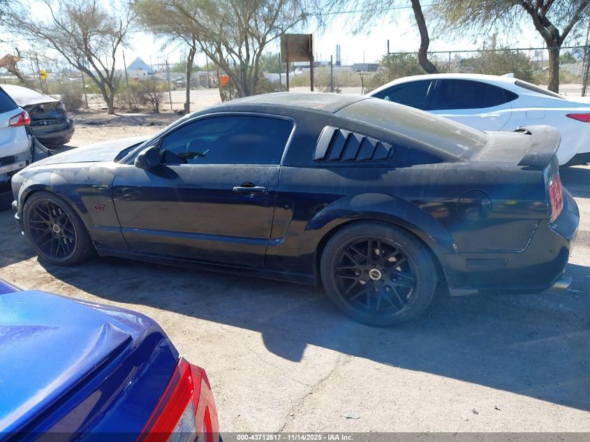 2007 Ford Mustang Gt Deluxe/Gt Premium VIN: 1ZVFT82H475288098 Lot: 43712617