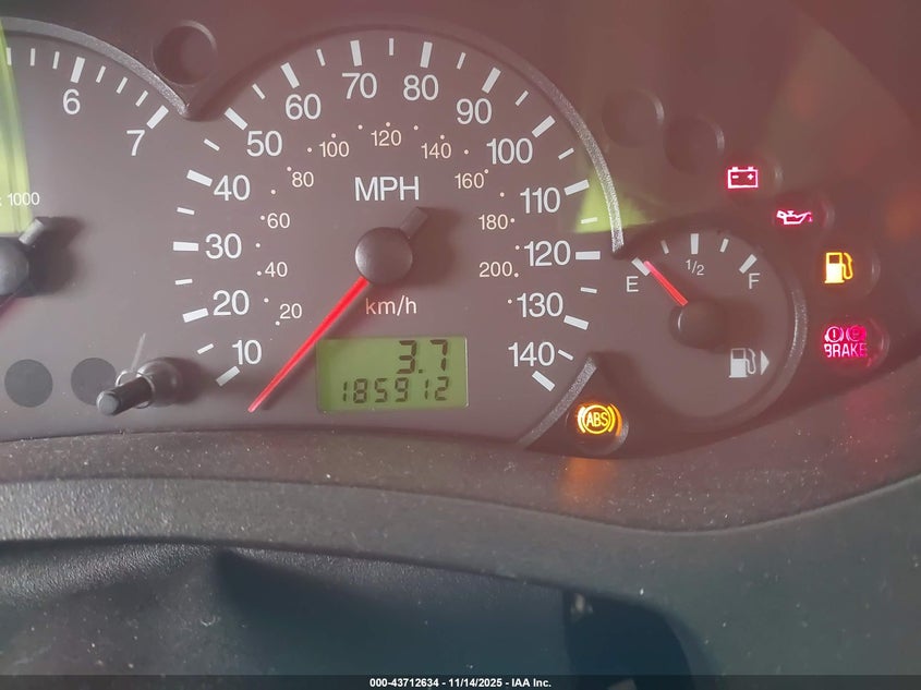 3FAFP31N35R104450 2005 FORD FOCUS photo no. 7