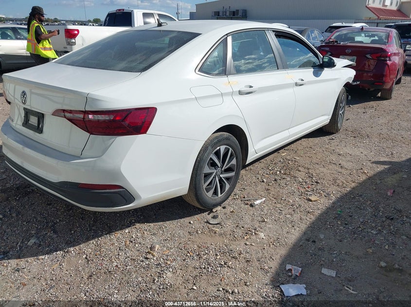 3VW5M7BU6RM002040 2024 VOLKSWAGEN JETTA photo no. 4
