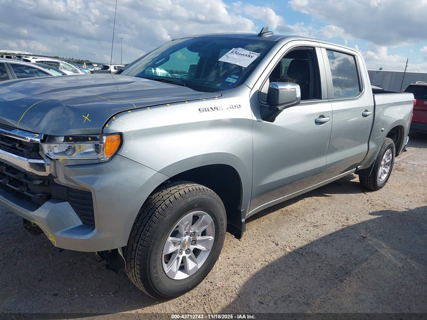 1GCPACED6TZ186457 2026 CHEVROLET SILVERADO photo no. 2
