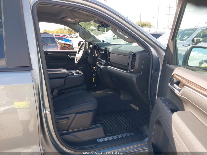 1GCPACED6TZ186457 2026 CHEVROLET SILVERADO photo no. 5