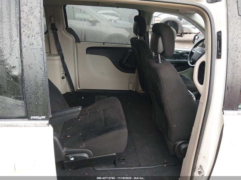 2011 Chrysler Town & Country Touring VIN: 2A4RR5DG7BR610515 Lot: 43712760