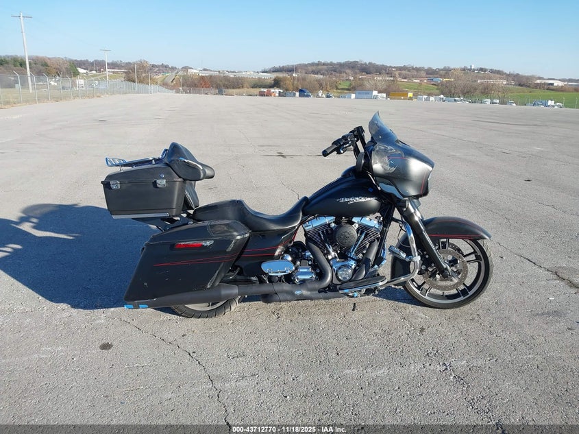 2014 Harley-Davidson Flhxs Street Glide Special VIN: 1HD1KRM15EB710141 Lot: 43712770