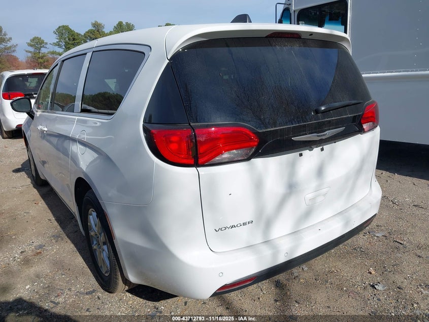 2C4RC1CG2TR189726 2026 CHRYSLER VOYAGER photo no. 3