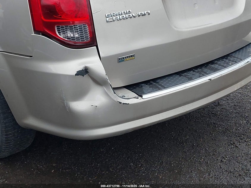2014 Dodge Grand Caravan Sxt VIN: 2C4RDGCG7ER289209 Lot: 43712796