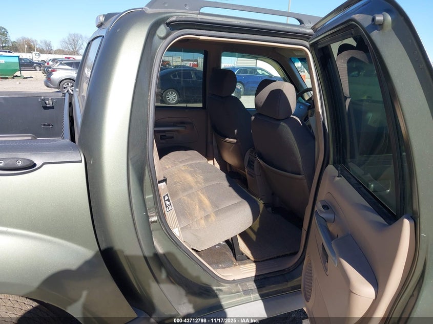 2002 Ford Explorer Sport Trac VIN: 1FMZU67E62UB66773 Lot: 43712798