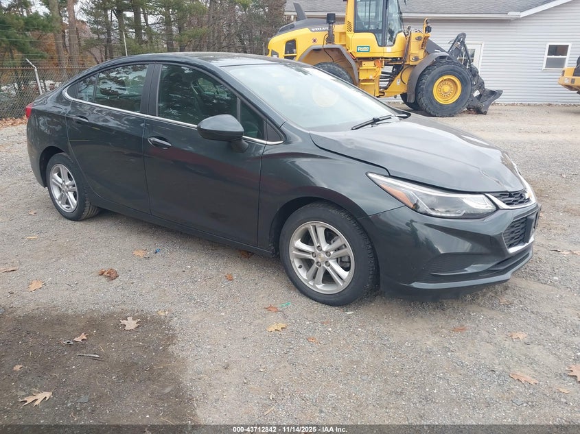 CHEVROLET CRUZE LT AUTO