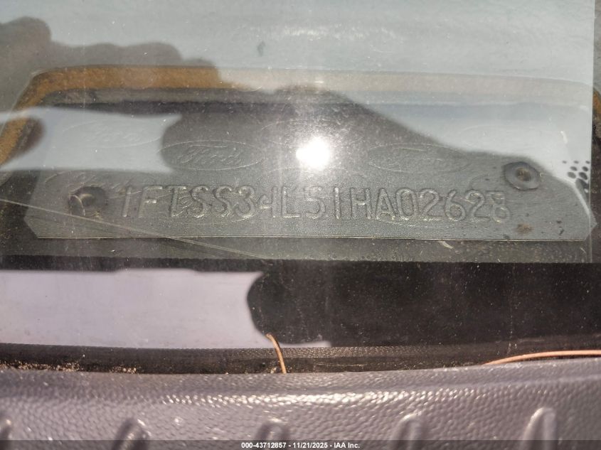 2001 Ford E-350 Super Duty Commercial/Recreational VIN: 1FTSS34L51HA02628 Lot: 43712857