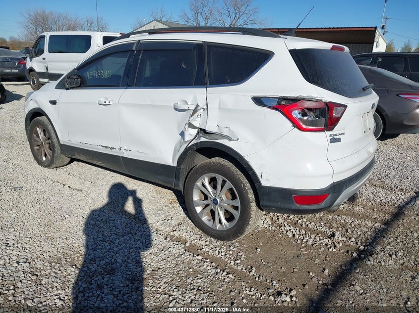 1FMCU9HD5KUB75784 2019 FORD ESCAPE photo no. 3