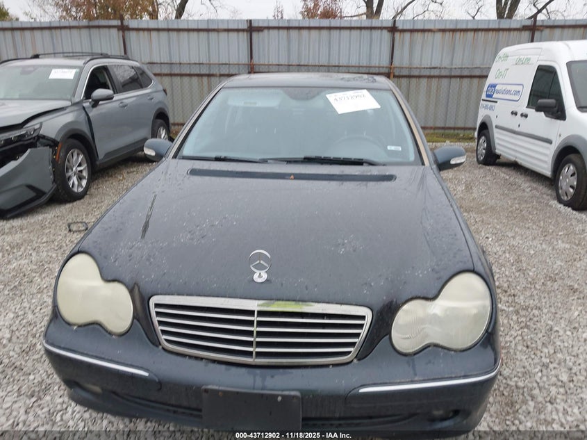 2004 Mercedes-Benz C 230 Kompressor Sport/Sport VIN: WDBRF40J04A547418 Lot: 43712902