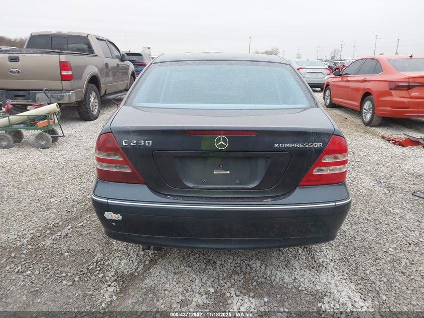 2004 Mercedes-Benz C 230 Kompressor Sport/Sport VIN: WDBRF40J04A547418 Lot: 43712902