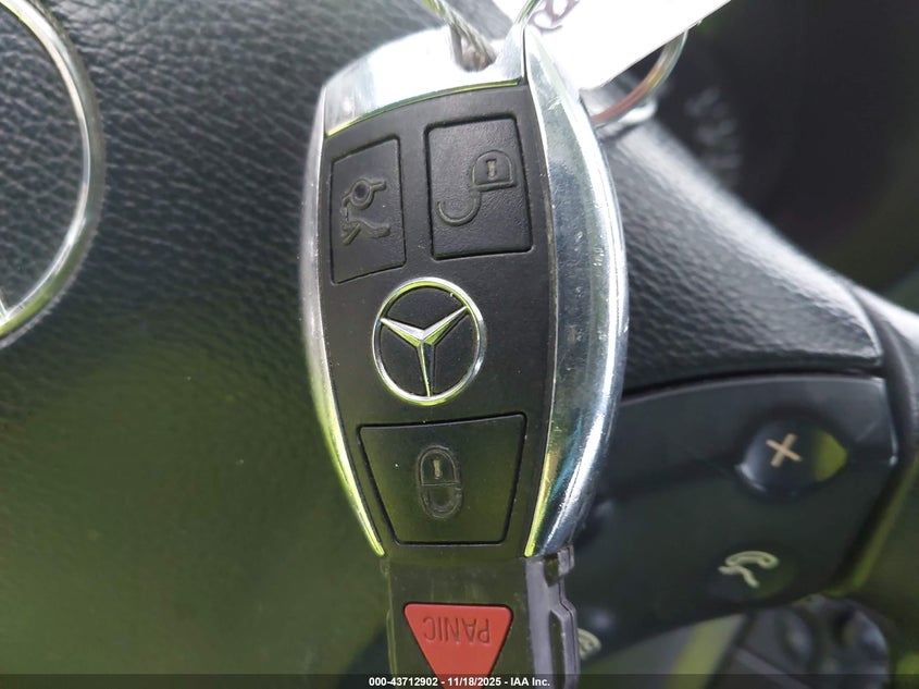 2004 Mercedes-Benz C 230 Kompressor Sport/Sport VIN: WDBRF40J04A547418 Lot: 43712902