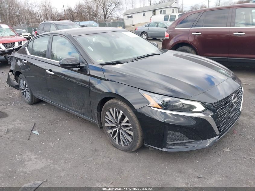 NISSAN ALTIMA SV FWD