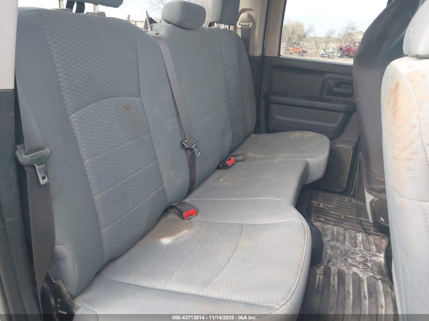 2019 Ram 1500 Classic Tradesman 4X4 6'4 Box VIN: 1C6RR7FGXKS640337 Lot: 43713014