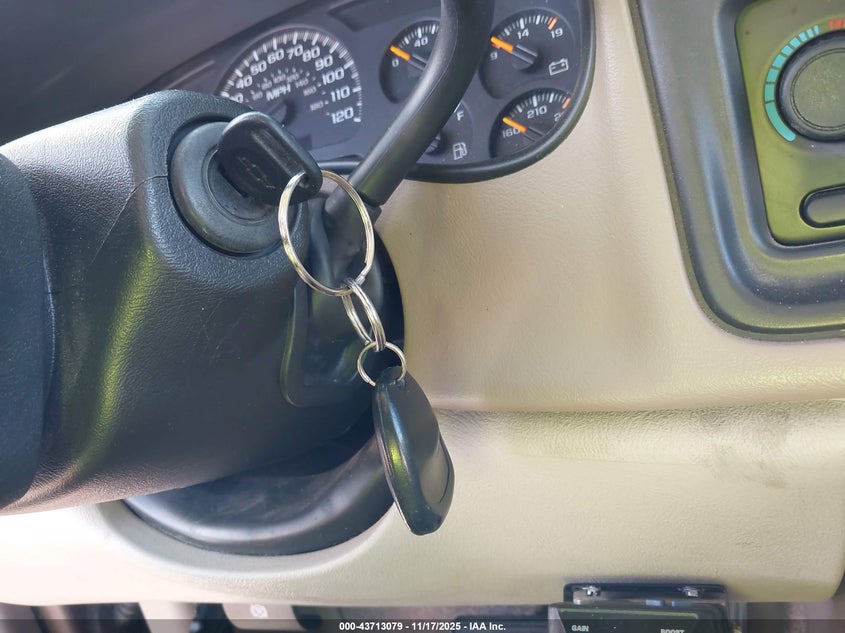 2003 Chevrolet Suburban 1500 Lt VIN: 1GNEC16Z93R159874 Lot: 43713079