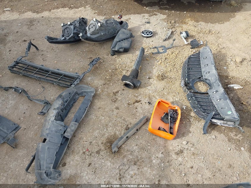 2017 Buick Envision Essence VIN: LRBFXBSA7HD101286 Lot: 43713098