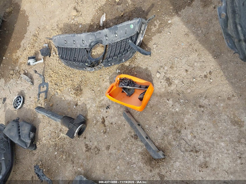 2017 Buick Envision Essence VIN: LRBFXBSA7HD101286 Lot: 43713098