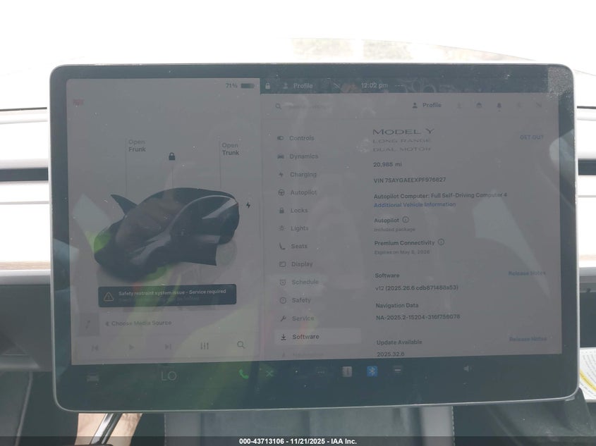 2023 Tesla Model Y Awd/Long Range Dual Motor All-Wheel Drive VIN: 7SAYGAEEXPF976827 Lot: 43713106