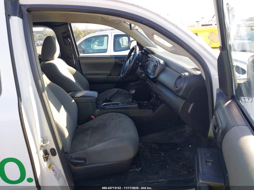 5TFRX5GNXHX084817 2017 Toyota Tacoma Sr auction photo 1