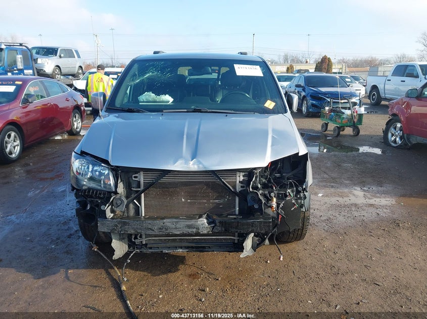 2018 Dodge Grand Caravan Gt VIN: 2C4RDGEG9JR300900 Lot: 43713156