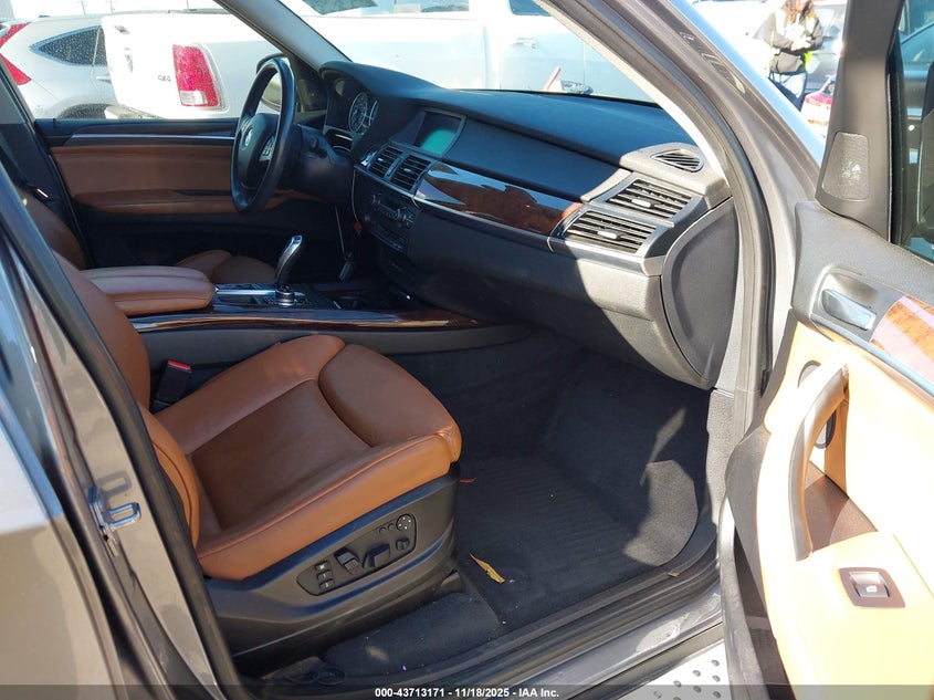 5UXFF0C58ALT77951 2010 BMW X5 photo no. 5