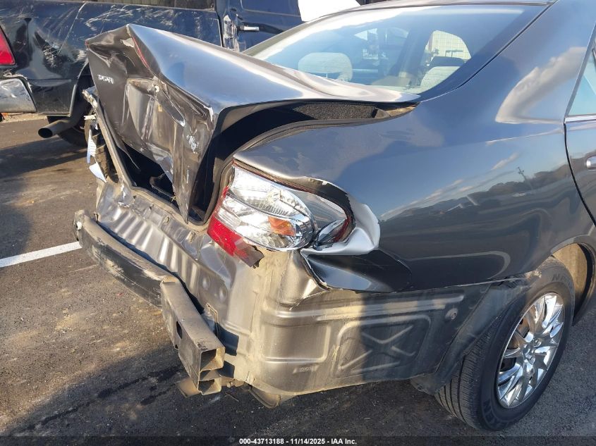 2004 Toyota Camry Std VIN: 4T1BE32KX4U921436 Lot: 43713188