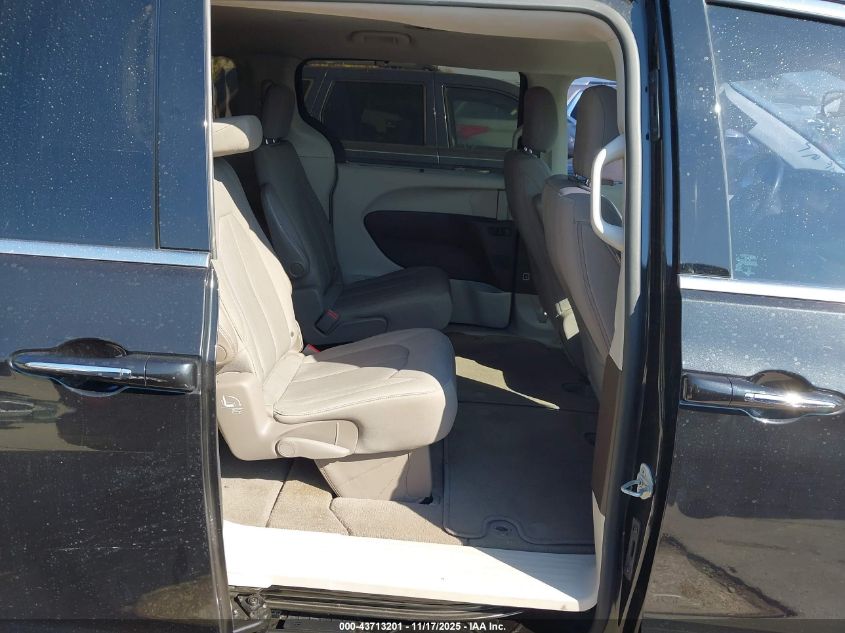 2020 Chrysler Pacifica Touring VIN: 2C4RC1FG9LR237444 Lot: 43713201