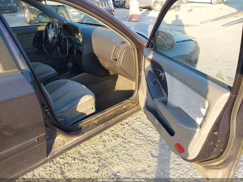 KMHDN46D75U176821 2005 HYUNDAI ELANTRA photo no. 5