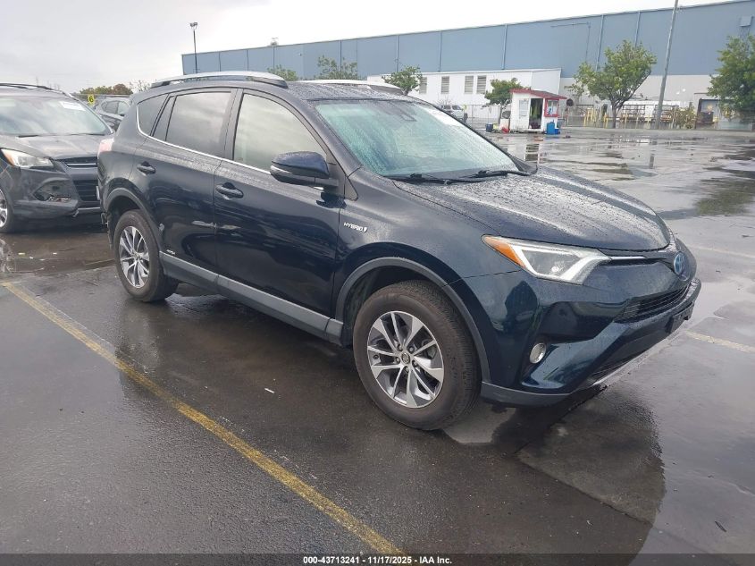 TOYOTA RAV4 HYBRID XLE