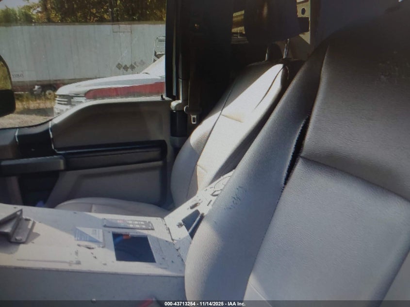 2017 Ford F-550 Chassis Xlt VIN: 1FD0X5HT3HEB80995 Lot: 43713254