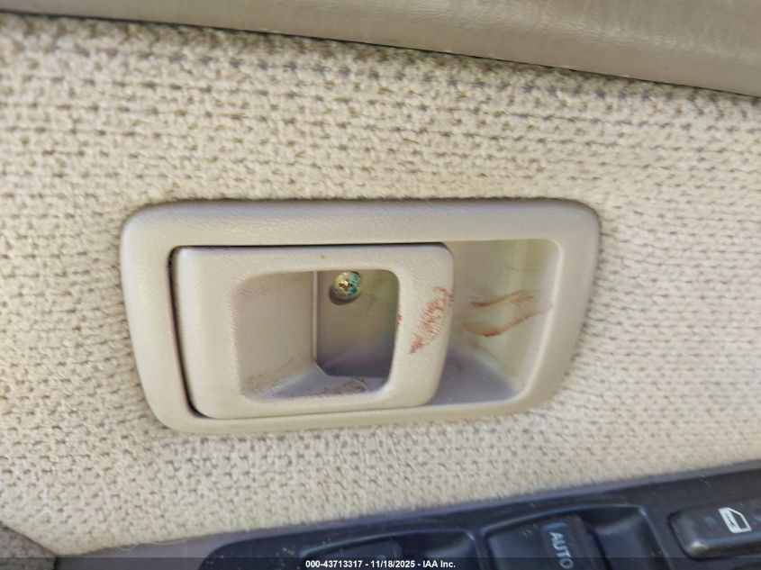 2000 Toyota 4Runner Sr5 V6 VIN: JT3HN86R1Y0305600 Lot: 43713317