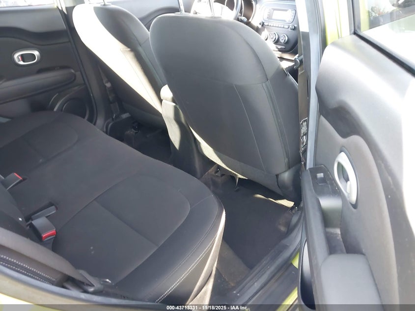 KNDJN2A24F7798987 2015 KIA SOUL photo no. 8