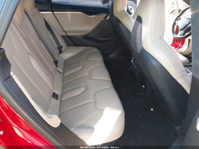 2015 Tesla Model S 85D/P85D VIN: 5YJSA1E42FF108430 Lot: 43713350